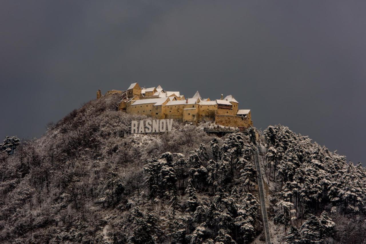 Complex Panicel Rîşnov Exteriér fotografie