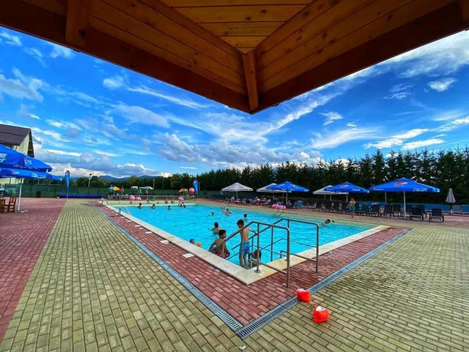 Complex Panicel Rîşnov Exteriér fotografie