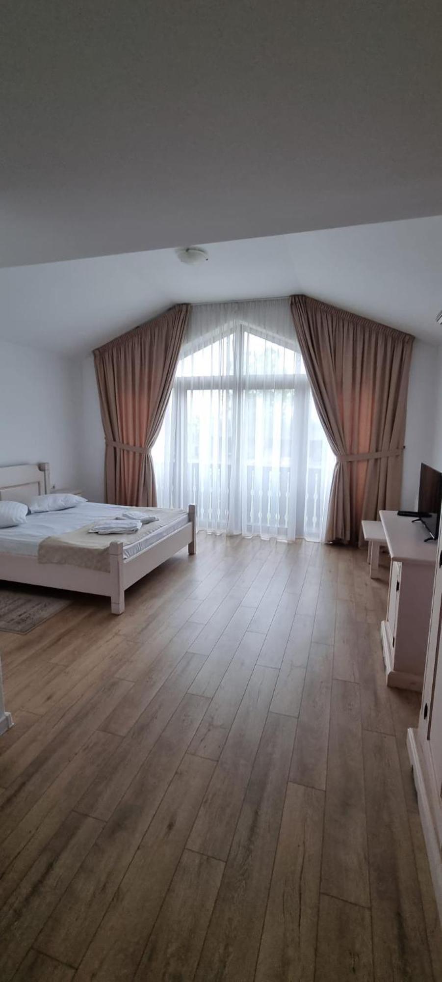 Complex Panicel Rîşnov Exteriér fotografie